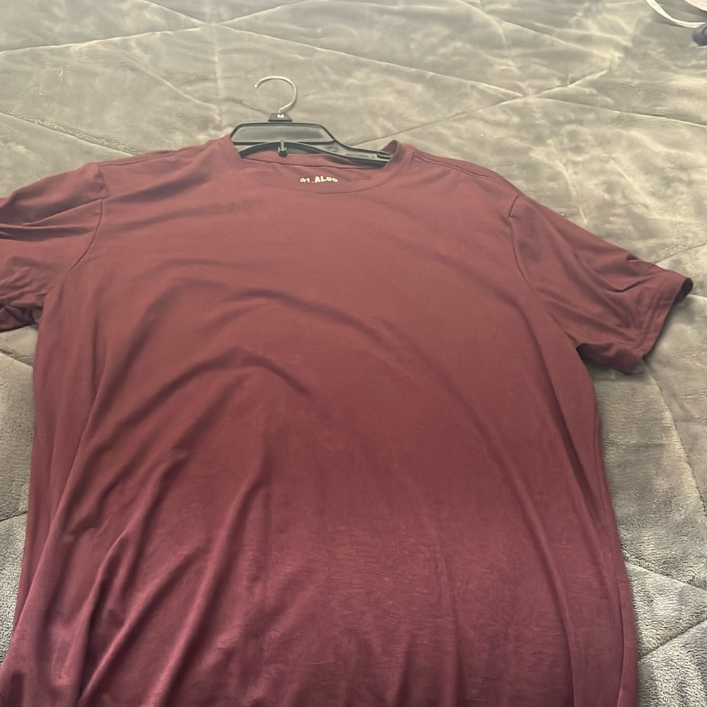 maroon shirt
